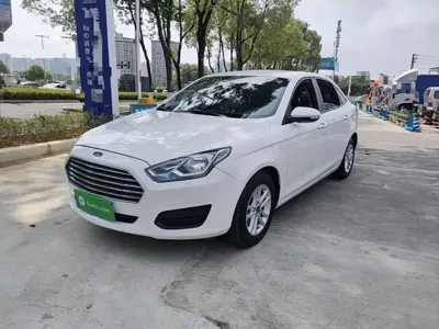 Ford Escort 2021, 39500 км, за 5561.99 USD