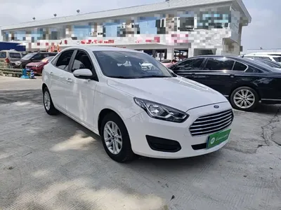 Ford Escort 2021, 39500 км, за 5561.99 USD