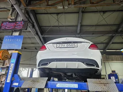 Mercedes-Benz C-Class 2016, 84346 км, за 13115.4 USD