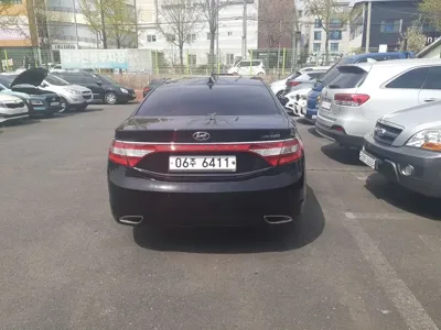 Hyundai Grandeur 2013, 181941 км, за 2801.3 USD