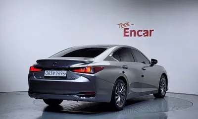 Lexus ES 2019, 78380 км, за 22318.5 USD