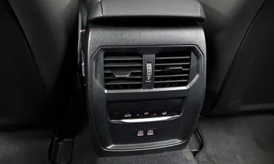 BMW i4 2025, 4801 км, за 39005 USD - фото 18