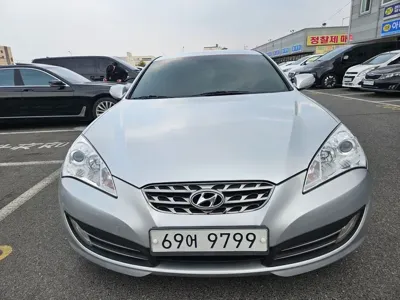 Hyundai Genesis 2011, 181404 км, за 2511.9 USD