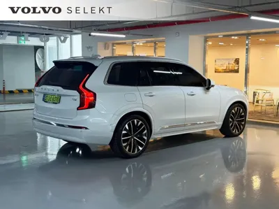 Volvo XC90 2025, 5616 км, за 62360.51 USD