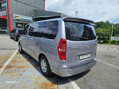 Hyundai Starex 2016, 100300 км, за 7267.92 USD