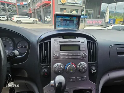 Hyundai Starex 2016, 100300 км, за 7267.92 USD - фото 12