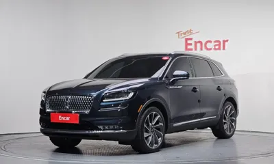 Lincoln Nautilus · 2023 год
