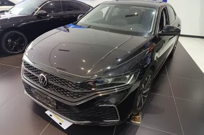 Volkswagen Passat · 2022 год