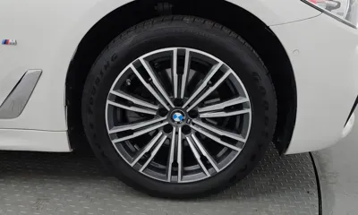 BMW 5-Series 2018, 195038 км, за 10765.39 USD
