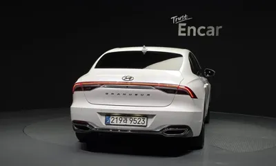 Hyundai Grandeur 2020, 115610 км, за 12800.32 USD