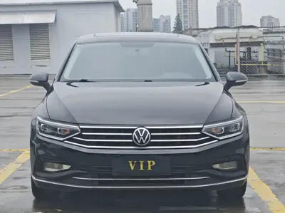 Volkswagen Magotan 2021, 60000 км, за 11509.61 USD
