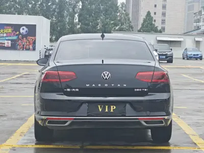 Volkswagen Magotan 2021, 60000 км, за 11509.61 USD