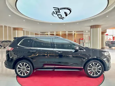 Ford Edge 2022, 78600 км, за 16674.18 USD