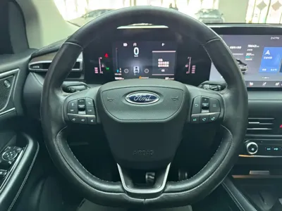 Ford Edge 2022, 78600 км, за 16674.18 USD - фото 30