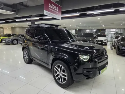 Land Rover Defender 2025, 2999 км, за 72794.76 USD - фото 3