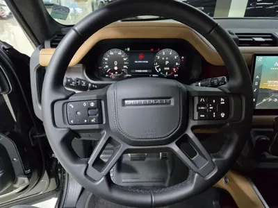 Land Rover Defender 2025, 2999 км, за 72794.76 USD - фото 9