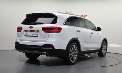 Kia Sorento 2016, 90805 км, за 10437.18 USD
