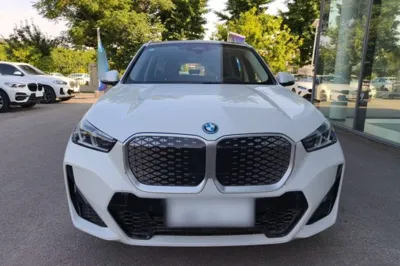 BMW iX1 2025, 8400 км, за 25069 USD