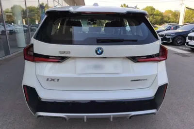 BMW iX1 2025, 8400 км, за 25069 USD