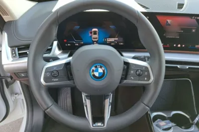 BMW iX1 2025, 8400 км, за 25069 USD - фото 13