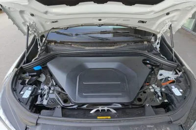 BMW iX1 2025, 8400 км, за 25069 USD - фото 24