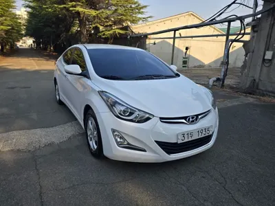 Hyundai Avante 2016, 143547 км, за 3705.39 USD