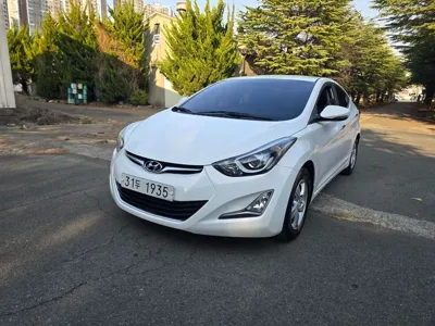 Hyundai Avante 2016, 143547 км, за 3705.39 USD