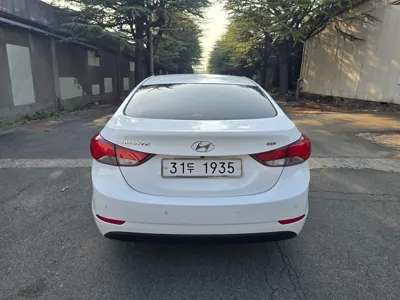 Hyundai Avante 2016, 143547 км, за 3705.39 USD
