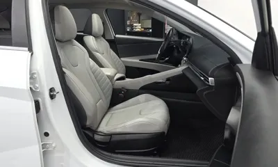 Hyundai Avante 2022, 85955 км, за 11324.67 USD - фото 11