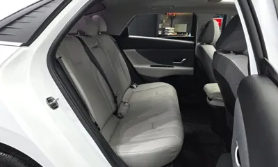 Hyundai Avante 2022, 85955 км, за 11324.67 USD - фото 26