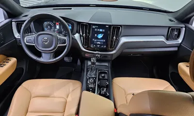 Volvo XC60 2018, 108054 км, за 16198.3 USD - фото 7
