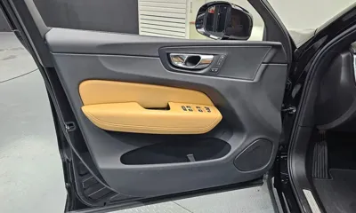 Volvo XC60 2018, 108054 км, за 16198.3 USD - фото 24