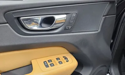 Volvo XC60 2018, 108054 км, за 16198.3 USD - фото 27