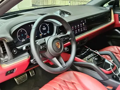 Porsche Cayenne 2024, 26500 км, за 93159.66 USD - фото 7