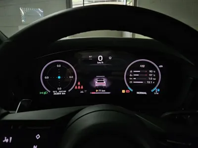 Porsche Cayenne 2024, 26500 км, за 93159.66 USD - фото 8