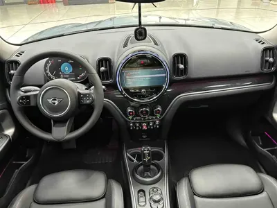 MINI Mini Countryman 2024, 26000 км, за 33893.83 USD