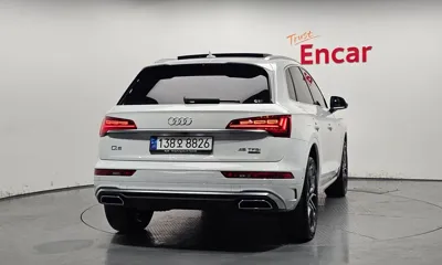 Audi Q5 2024, 17896 км, за 36503.56 USD