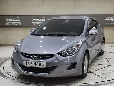 Hyundai Avante · 2012 год