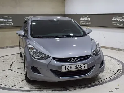 Hyundai Avante 2012, 105100 км, за 2297.49 USD