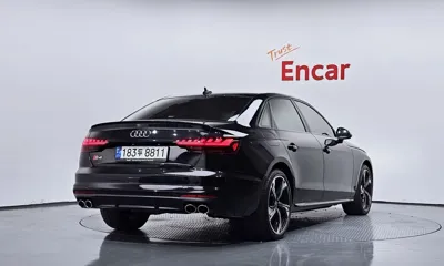 Audi S4 2023, 32059 км, за 32588.6 USD