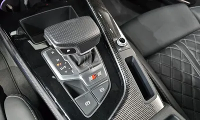 Audi S4 2023, 32059 км, за 32588.6 USD - фото 9