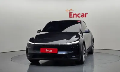 Tesla Model Y 2025, 29698 км, за 41929.39 USD