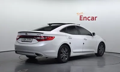 Hyundai Grandeur 2012, 143678 км, за 5016.29 USD