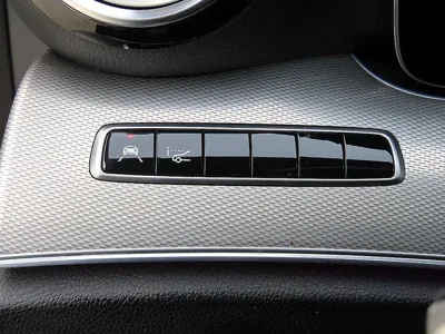 Mercedes-Benz E-Class 2019, 83673 км, за 14945.06 USD - фото 12