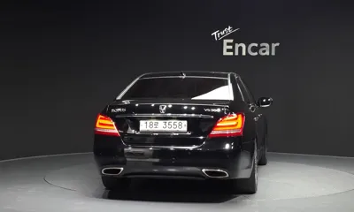 Hyundai Equus 2014, 120859 км, за 7488.44 USD