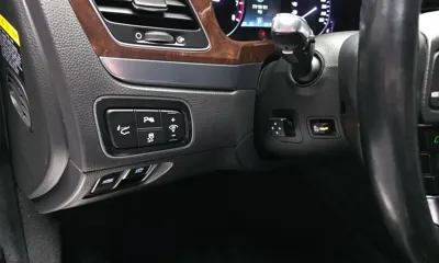 Hyundai Equus 2014, 120859 км, за 7488.44 USD - фото 17