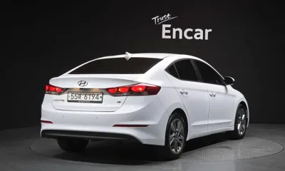 Hyundai Avante 2018, 89096 км, за 6970.69 USD
