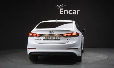 Hyundai Avante 2018, 89096 км, за 6970.69 USD