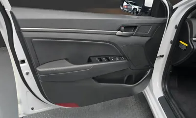 Hyundai Avante 2018, 89096 км, за 6960.71 USD - фото 25