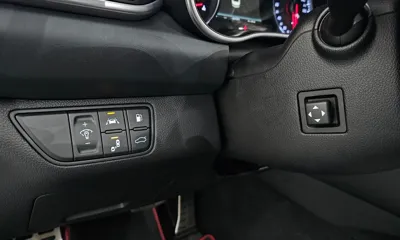 Genesis G70 2018, 96274 км, за 12275.17 USD - фото 29